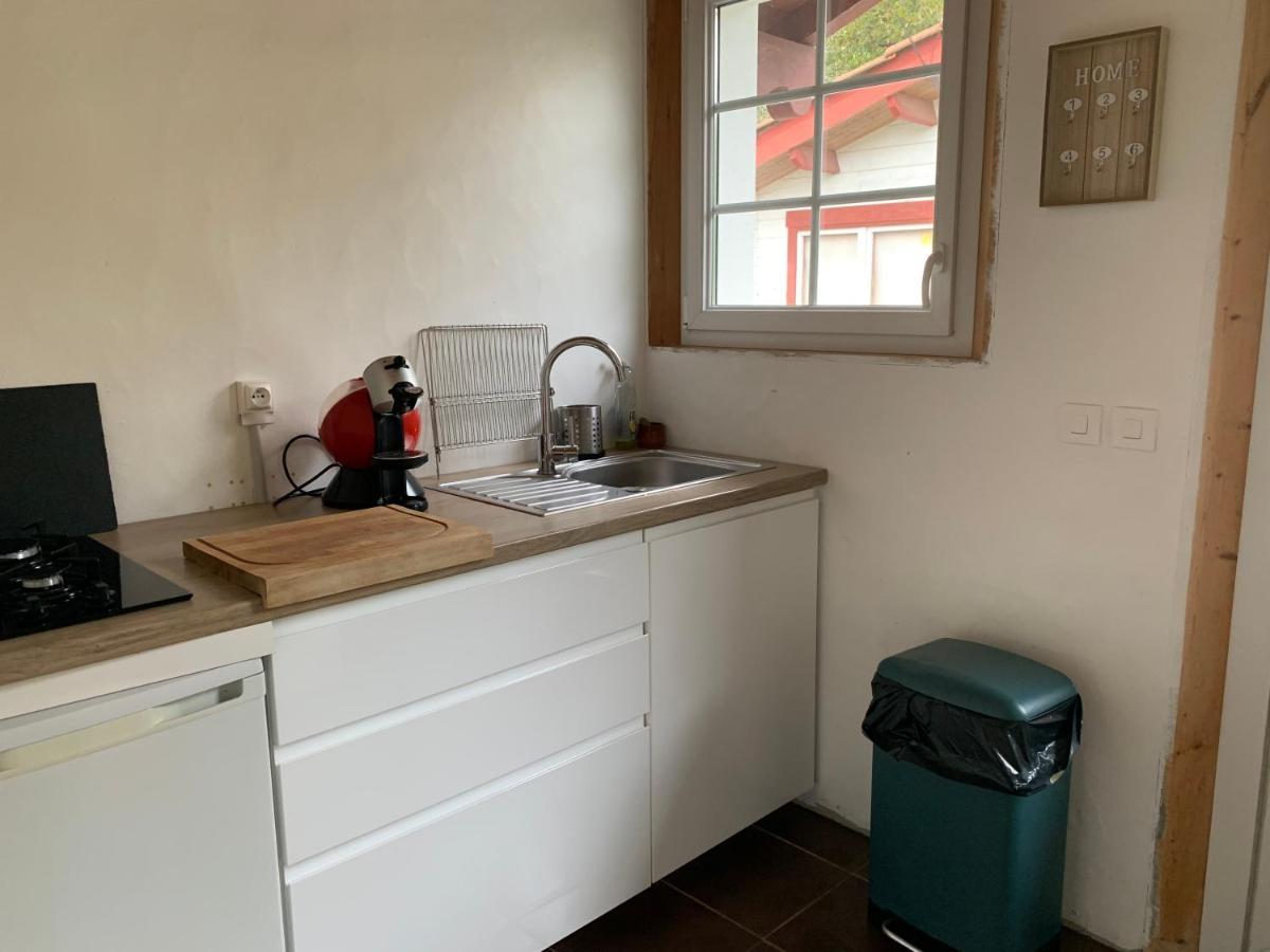 Studio Laina Avec Piscine, Spa Optionnel Irissarry Exteriör bild